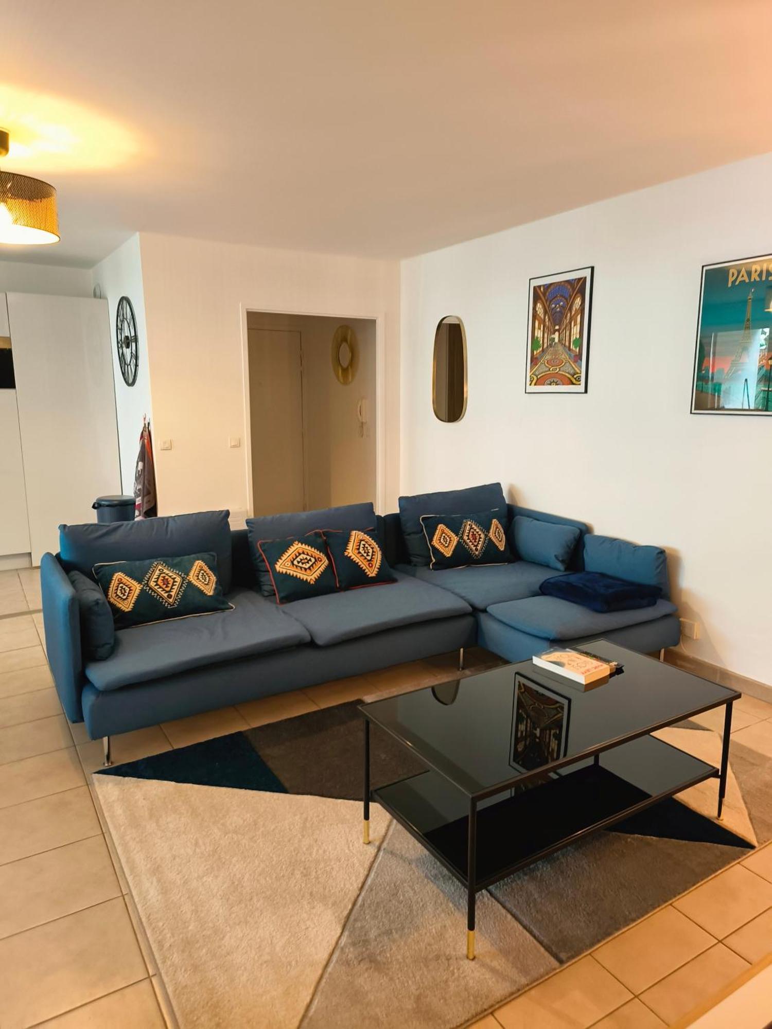 Apartment Neuf, Calme, 10 Minutes Du Centre De Paris